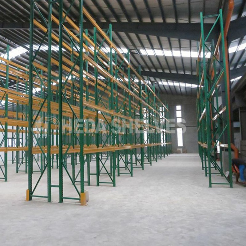 pallet racking green